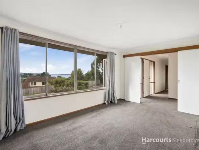 Cheap 6 Woodlands Drive, BLACKMANS BAY, TAS 7052 House for R.