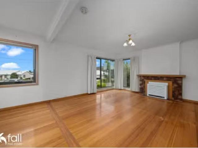Charming 6 Akuna Street, MONTAGU BAY House for rent Listed by.