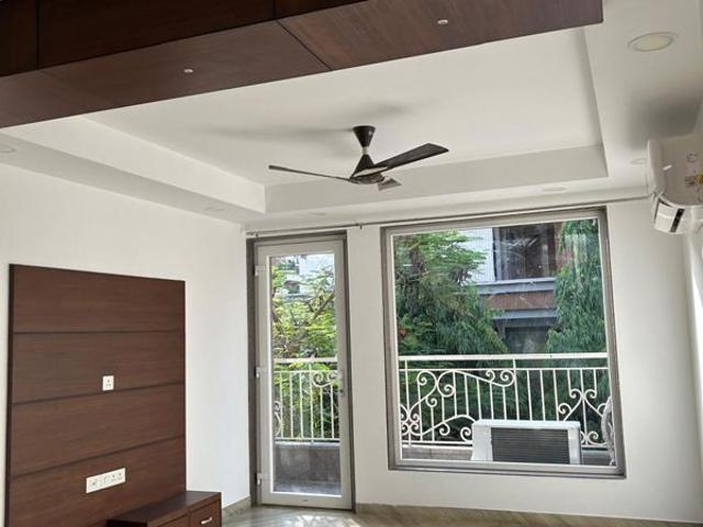 Rental | 6 BHK 1200 Sq.Yd. Penthouse in WTC Spire One
