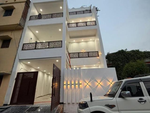 Rental | 6 BHK 1500 Sq.Ft. Independent House in Vineet Khand