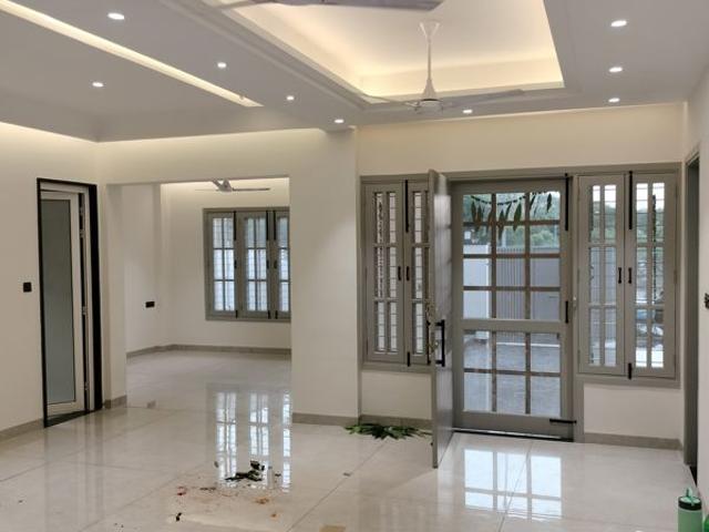 Rental | 6+ BHK 2200 Sq.Ft. Villa in Sector 4