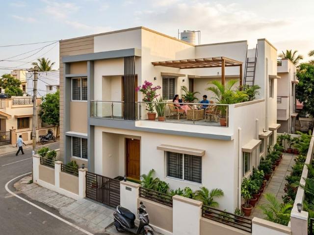 Rental | 6+ BHK + 250 Sq.Mt. Independent House in RWA Apartments Sector 26