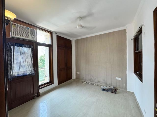 Rental | 6+ BHK 300 Sq.Mt. Villa in Sector 93A