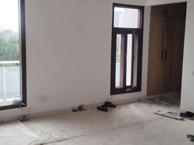 Rental | 6 BHK 5000 Sq.Ft. Independent House in Sector 46
