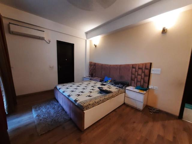 Rental | 6+ BHK + 500 Sq.Yd. Independent House in New Friends Colony
