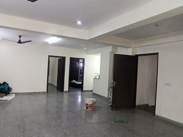 Rental | 6+ BHK + Basement 162 Sq.Mt. Independent House in Sector 122