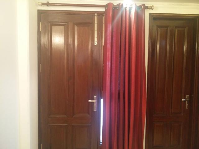 Rental | 6+ BHK + Extra Room 500 Sq.Yd. Villa in Sector 51