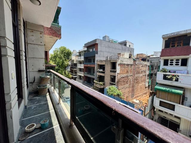 Rental | 6 BHK + Extra Room 115 Sq.Mt. Villa in Sector 50