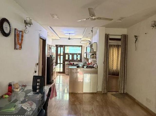 Rental | 6 BHK + Servant Room 200 Sq.Yd. Independent House in Ansal Plaza Gurgaon