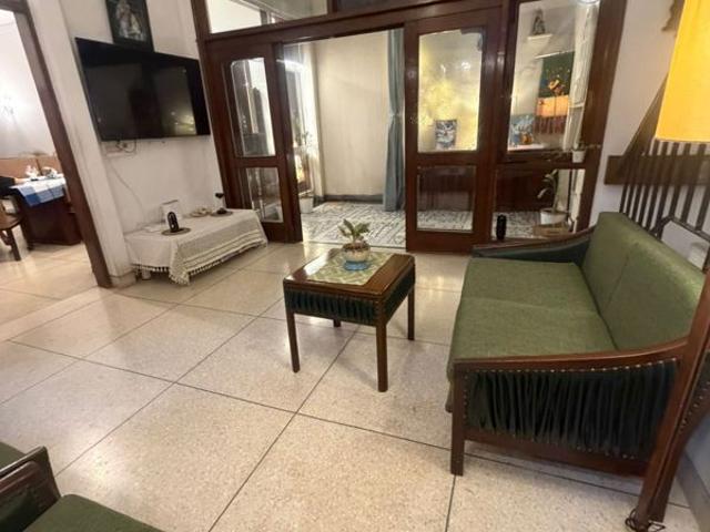 Rental | 6+ BHK + Servant Room 500 Sq.Yd. Independent House in New Friends Colony