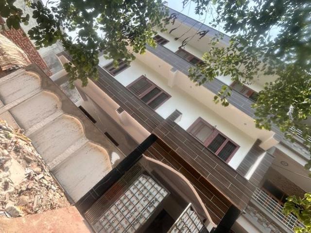 Rental | 6+ BHK + Study Room 3200 Sq.Ft. Independent House in Viraj Khand