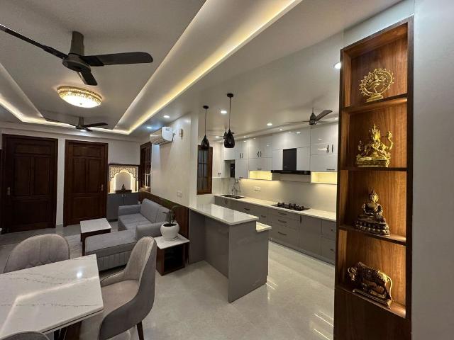 Rental | 6+ BHK + Pooja Room 2152 Sq.Ft. Independent House in Vishesh Khand