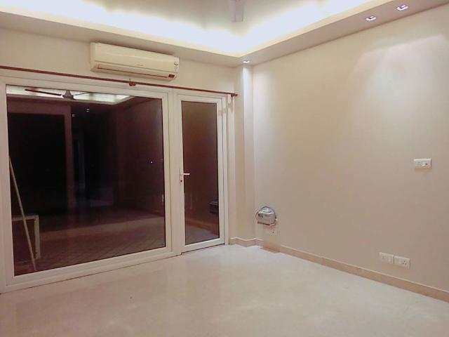 Rental | 6+ BHK + Pooja Room,Servant Room,Study Room,Extra Room,Store Room 7000 Sq.Ft. Villa in New Friends Colony