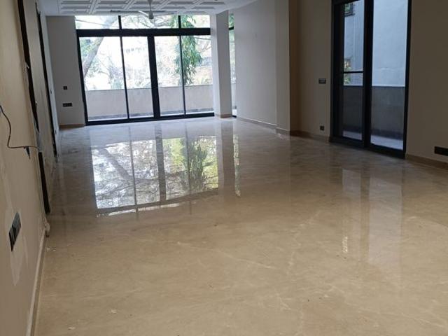 Rental | 6+ BHK + Prayer Room,Servant Room,Study Room,Extra Room,Store Room 500 Sq.Yd. Independent House in New Friends Colony