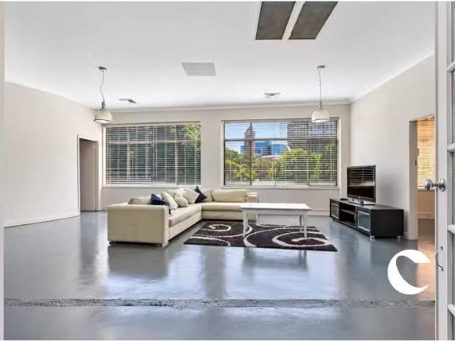 New 6 BR 2/39 Darby Street, Cooks Hill Apartment for rent Lis.