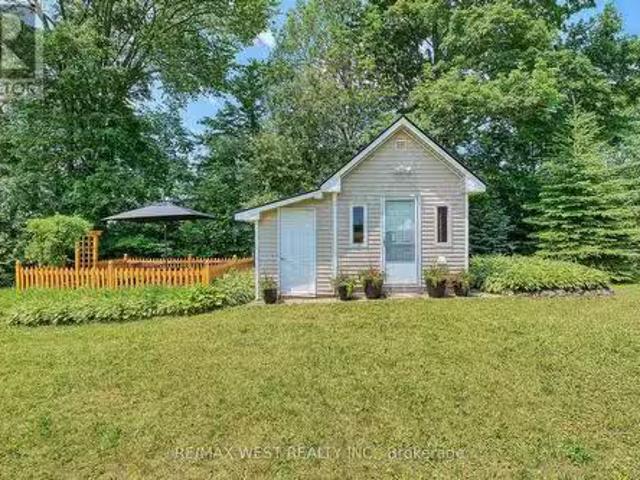 Nice 6 BR 305234 South Line A, Grey Highlands, ON, N0C 1K0 f.