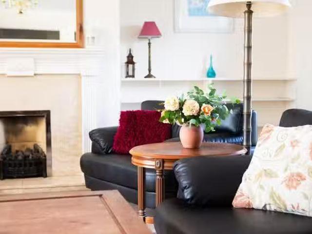 Cheap 6 BR Kennacott Court