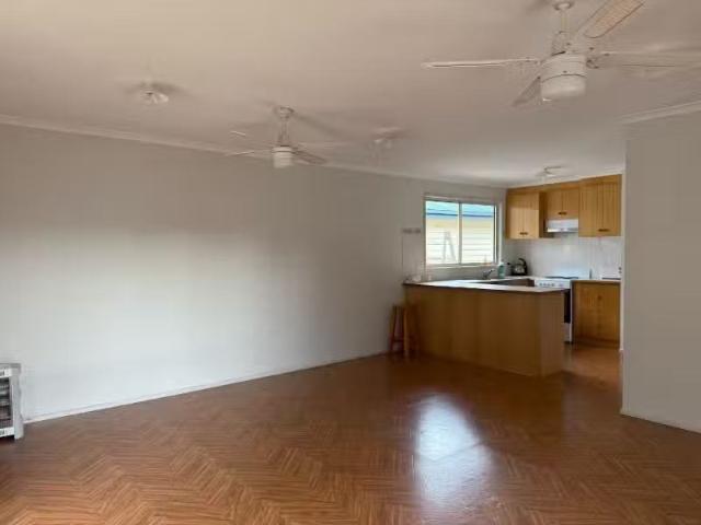 Cheap 6 Emerson Way, WIMBLEDON HEIGHTS House for rent Listed.