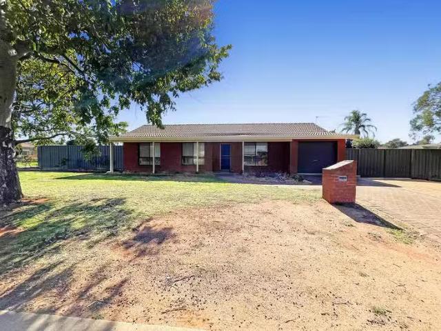 For Rent! 6 Robinson Avenue, Dubbo, NSW 2830