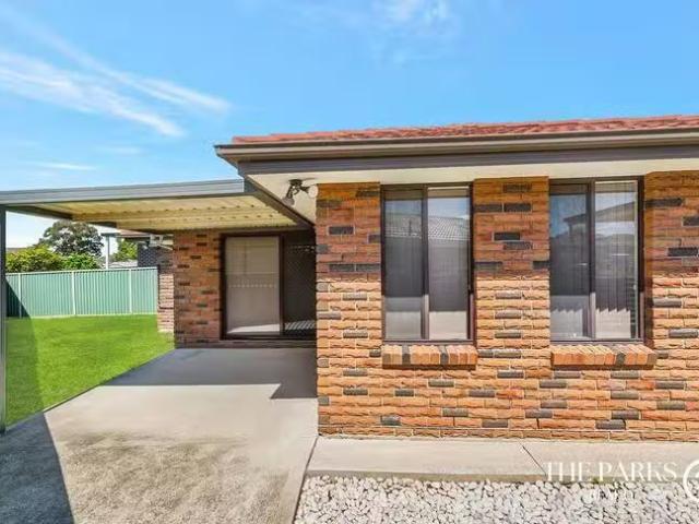Rental! 6A Weipa Close, Green Valley, NSW 2168