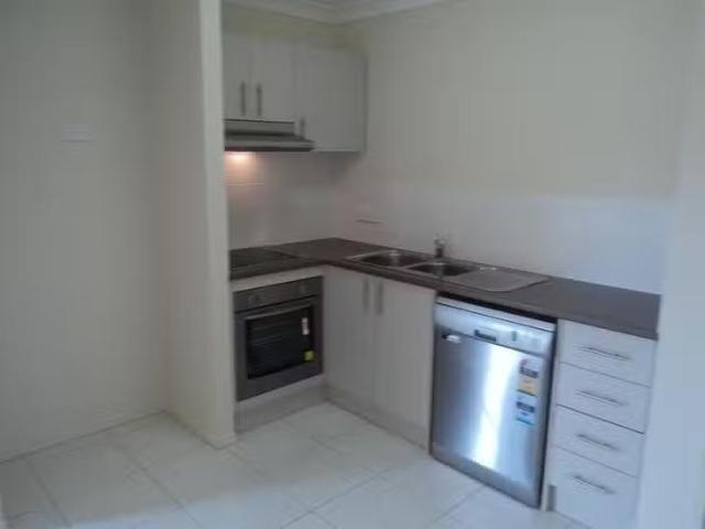 Nice 6B Parkside Drive, Kingaroy, QLD 4610