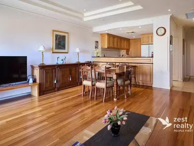 Cozy 702/2 St Georges Terrace, Perth, WA 6000