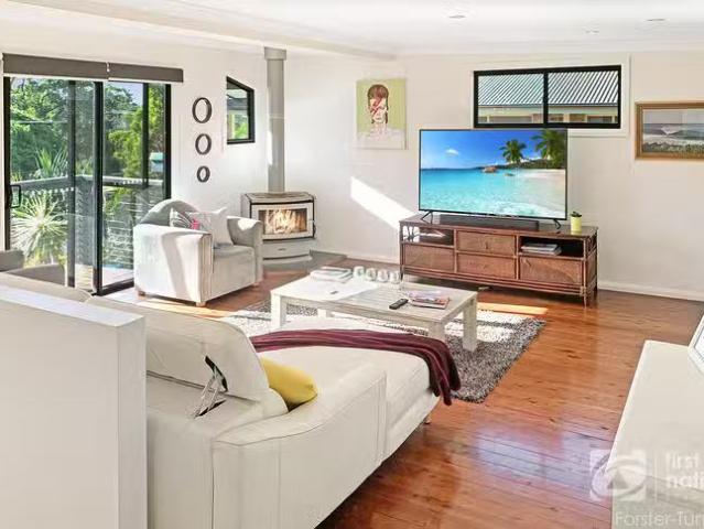 Rental! 70 Daphne Street, Forster, NSW 2428