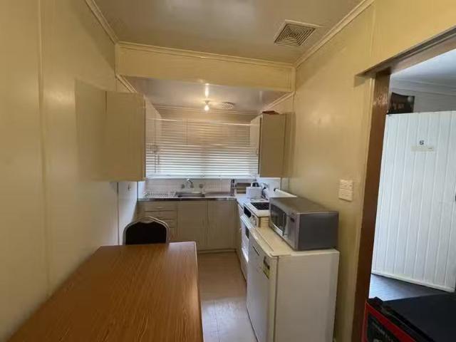 Cheap 7/12 Gallop Avenue, Parkes Apartment for rent Listed by.