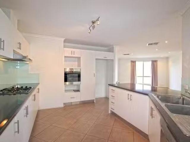 For Rent! 71 Pridham Boulevard, Aldinga Beach, SA 5173