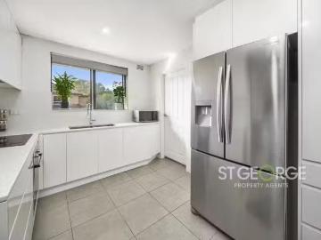 Just in! 7/25 Martin Place, Mortdale, NSW 2223