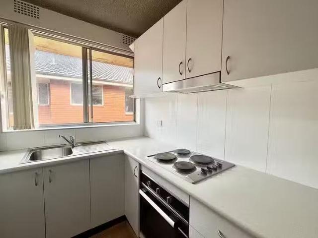 Cozy 7/25 Second Avenue, Campsie, NSW 2194