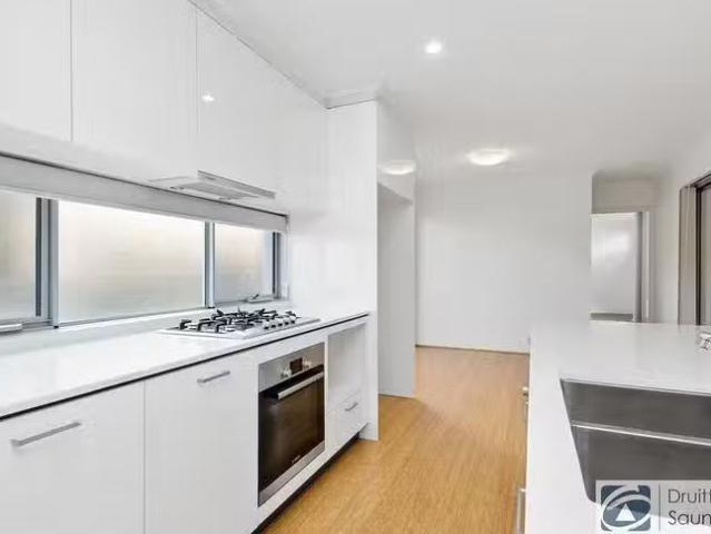New 7/27 Pollard Street, Glendalough, WA 6016
