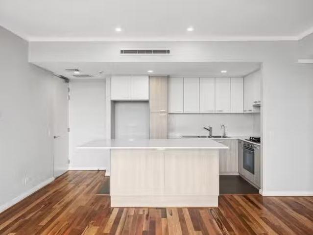 Unique 7/21 Queens Road, Mount Pleasant, WA 6153