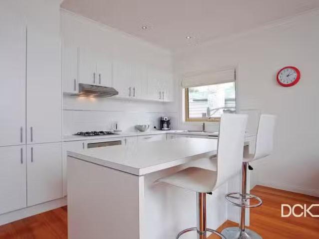Just in! 72 Old Violet Street, Ironbark, VIC 3550