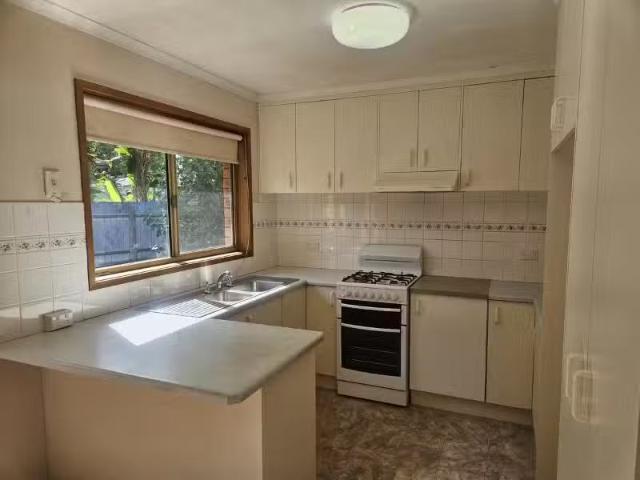 For Rent! 7/381 part Road, Lavington Townhouse for rent Liste.