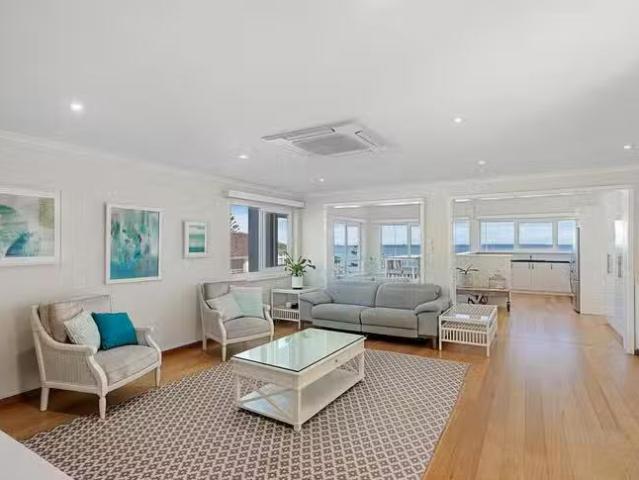 Deal! 7/4 Warnham Road, Cottesloe, WA 6011