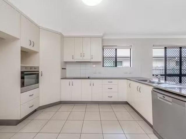 Cozy 76 Kinnardy Street, Burdell, QLD 4818