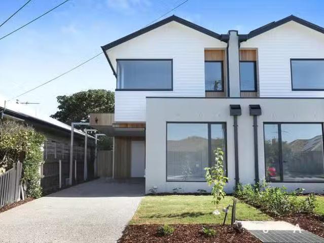 Cozy 76B Napoleon Street, West Footscray, VIC 3012