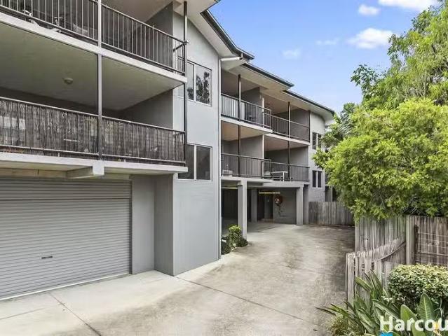 Charming 7/79 Lawson Street, MORNINGSIDE, QLD 4170 Unit for.