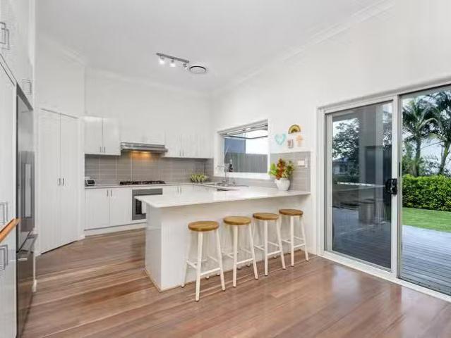 For Rent! 77 Roosevelt Avenue, Allambie Heights, NSW 2100