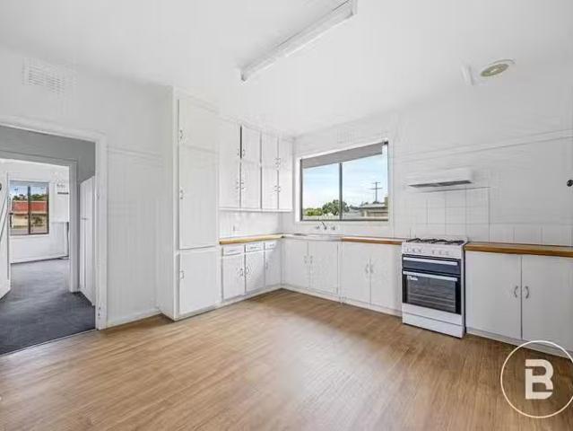 Unique 78 Campbell Street, Ararat, VIC 3377