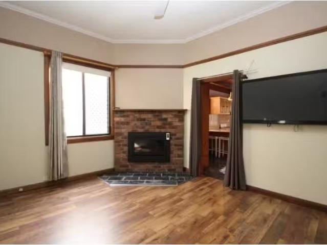 Rental! 78 Bourke Street, Carrington House for rent Listed by.