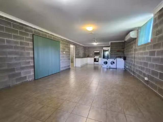 New 78 Peel Parade, KURRAJONG Apartment for rent Listed by Cr.