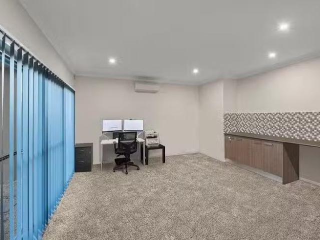 Deal! 79 Lady Musgrave Drive, Springfield Lakes, QLD 4300