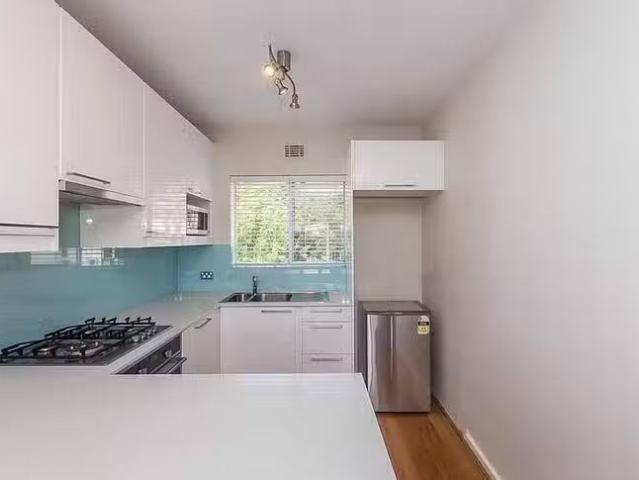 Cozy 8/118 Broome Street, Cottesloe, WA 6011