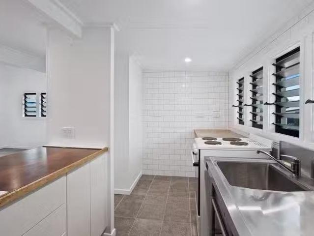 Charming 83 Dee Street, Mount Morgan, QLD 4714