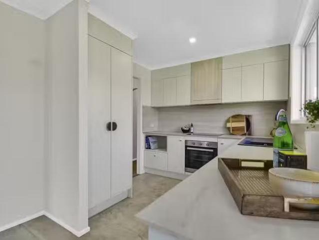 For Rent! 84 fishowrin Street, Battery Hill, QLD 4551