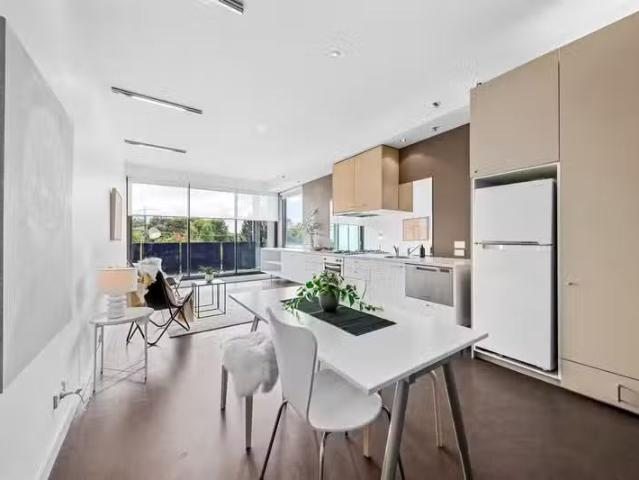 Cozy 8/65 Station Street, Malvern VIC 3144