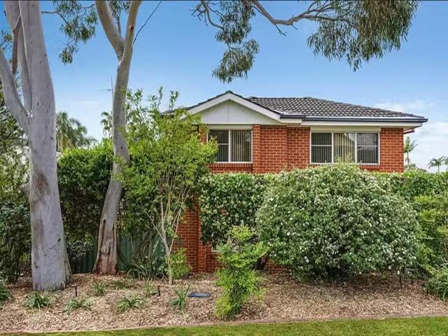 Charming 8/6 8 Milburn Road, Gymea Townhouse for rent Listed.