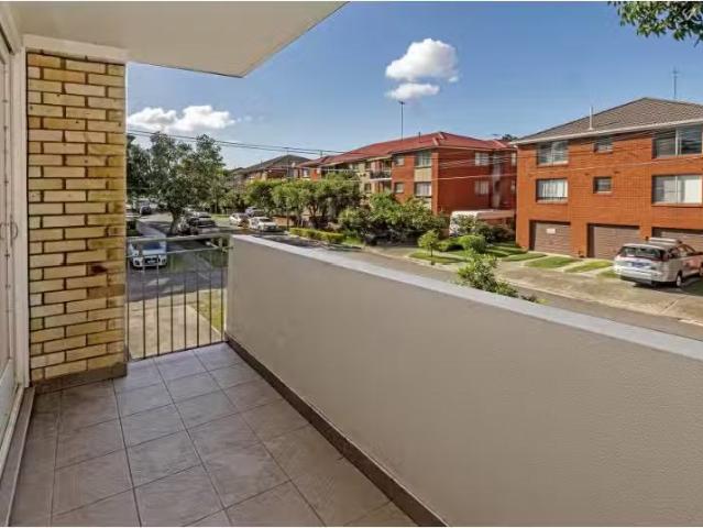 Rental! 8/6 Hearne Close, Eastlakes Apartment for rent Listed.